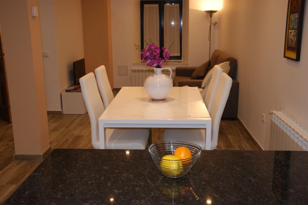 Apartamentos La Muralla Zamora Pokoj fotografie