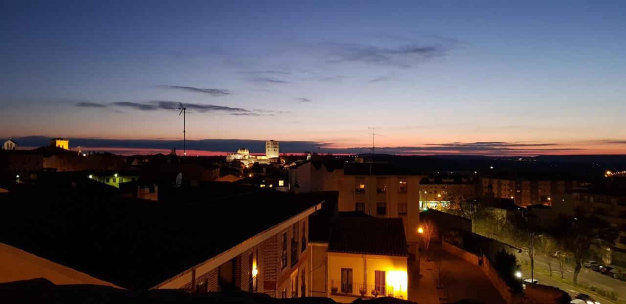 Apartamentos La Muralla Zamora Exteriér fotografie